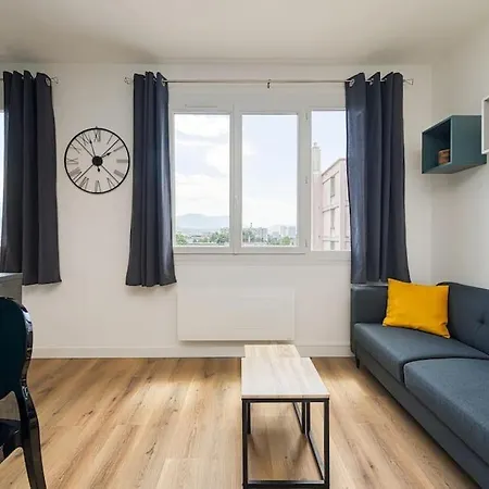 Apartament 10min Gare Grenoble, Vrai Lit Double, Calme *