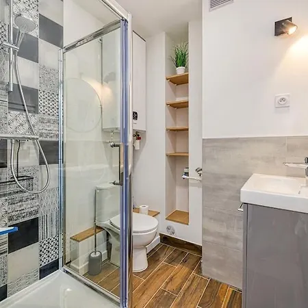 Апартаменти 10min Gare Grenoble, Vrai Lit Double, Calme *